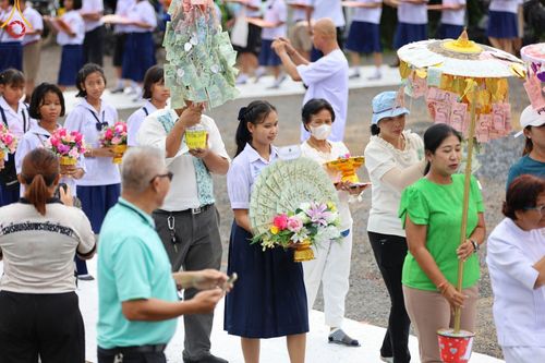 ภาพ No.94686:พิธีทอดกฐินสามัคคี สร้างกุฏิสงฆ์หลังแรก ณ ศูนย์ปฏิบัติธรรมและอบรมเยาวชนเมืองยะลา (ถนนเวฬุวัน ซอยเศรษฐี) วันที่ 15 พฤศจิกายน พ.ศ. 2566