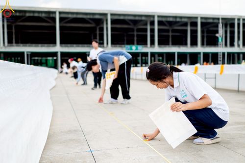 ภาพ No.218394:วันที่ 14-15 เมษายน พ.ศ. 2568 การเตรียมงานเครื่องเสียง , การเตรียมงานติดผ้ารับประเคน , การเตรียมงานเครื่องนอนพระสังฆาธิการ , การเตรียมงานจุดนั่งสาธุชน , การเตรียมงานถุงน้ำถ่วงน้ำหนักโต๊ะ , การเตรียมงานภาชนะฉันภัตตาหาร เพื่องานวันคุ้มครองโลก 22 เมษายน พ.ศ