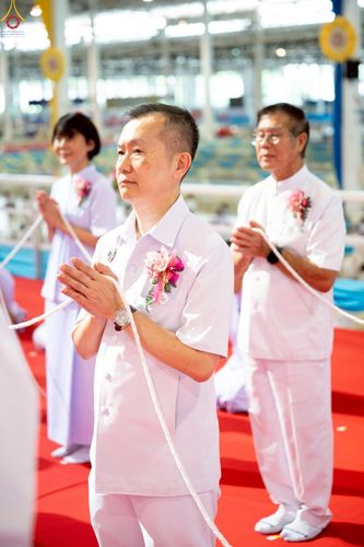 ภาพ No.235583:วันอาทิตย์ที่ 27 กรกฎาคม พ.ศ. 2568 พิธีจุดเทียนใจ ไฟนิรันด์ อนันตชัย ณ วัดพระธรรมกาย จ.ปทุมธานี