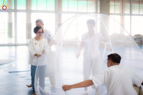 ภาพ No.218278:วันที่ 12-18 เมษายน พ.ศ. 2568 พระภิกษุและเจ้าหน้าที่อาสาสมัคร เตรียมพื้นที่ต้อนรับพักค้างพระสังฆาธิการ เนื่องในงานวันคุ้มครองโลก 22 เมษายน พ.ศ. 2568