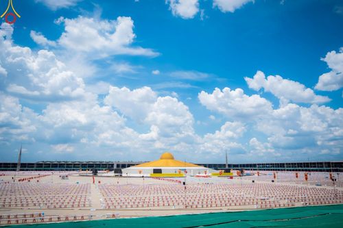 ภาพ No.219086:วันที่ 19-21 เมษายน พ.ศ. 2568 การเตรียมงานในลานธรรม , วิหารคด เพื่องานวันคุ้มครองโลก 22 เมษายน พ.ศ. 2568