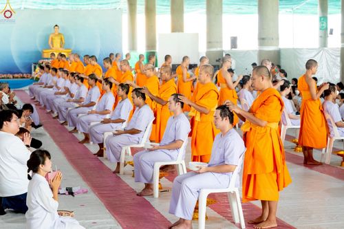 ภาพ No.228636:วันอังคารที่ 10 มิถุนายน พ.ศ. 2568 (วันพระ ขึ้น 15 ค่ำ เดือน 7) พิธีบุพเปตพลี ครั้งที่ 165 อุทิศบุญแด่หมู่ญาติที่ล่วงลับไปแล้ว และสืบทอดอายุพระพุทธศาสนา ณ หอฉันคุณยายอาจารย์ฯ วัดพระธรรมกาย