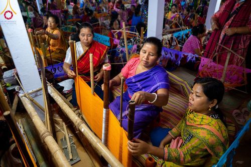 ภาพ No.98620:พิธีทอดกฐินสมทบวัดกัลยาณมิตรต่างประเทศ ณ วัดราชบัณนะวิหาร เมืองรังกามาติ ประเทศบังกลาเทศ วันศุกร์ที่ 24 พฤศจิกายน พ.ศ. 2566