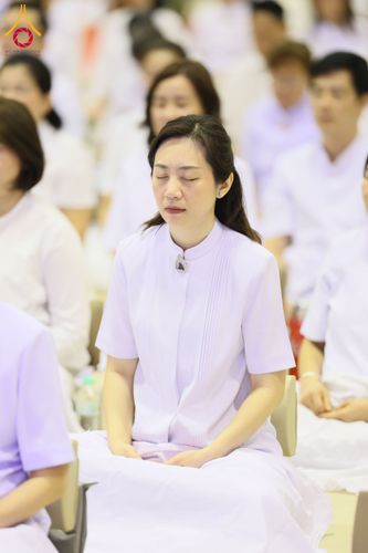 ภาพ No.209550:วันอาทิตย์ที่ 2 มีนาคม พ.ศ. 2568 พิธีบูชาข้าวพระ ณ สภาธรรมกายสากล วัดพระธรรมกาย