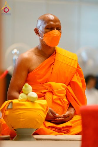 ภาพ No.62125:พิธีอุปสมบทในโครงการอุปสมบทหมู่ บูชาธรรมหลวงพ่อธัมมชโย พ.ศ.2567 ณ อุโบสถ วัดพระธรรมกาย จ.ปทุมธานี วันที่ 13-15 เมษายน พ.ศ. 2567