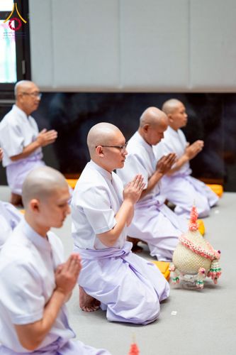 ภาพ No.256201:วันที่ 4 ตุลาคม พ.ศ. 2568 พิธีบรรพชาอุปสมบท  โครงการอุปสมบทหมู่บูชาธรรม 141 ปี  พระมงคลเทพมุนี (สด จนฺทสโร) ณ โบสถ์พระไตรปิฏก วัดพระธรรมกาย จ.ปทุมธานี