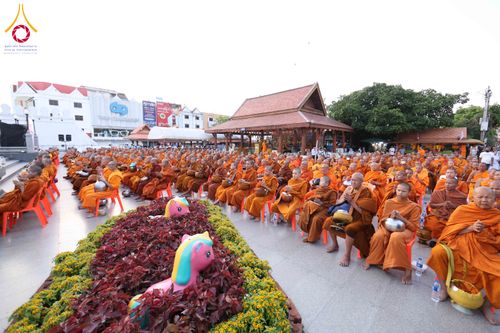 ภาพ No.312730:วันอาทิตย์ที่ 8 มีนาคม พ.ศ.2569 ทำบุญเมืองนครราชสีมา 558 ปี ตักบาตรพระ 10,000 รูป (ภาพชุดที่ 2)