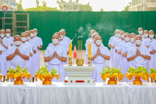 ภาพ No.141345:พิธีบรรพชาอุปสมบท โครงการอุปสมบทหมู่รุ่นผู้บริหาร รุ่นที่ 14 โครงการอุปสมบทหมู่ธรรมทายาท ระดับอุดมศึกษา รุ่นที่ 51 ภาคฤดูฝน ณ โบสถ์พระไตรปิฎก วัดพระธรรมกาย ในวันเสาร์ที่ 15 มิถุนายน พ.ศ. 2567