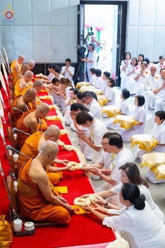 ภาพ No.332345:วันเสาร์ที่ 6 มิถุนายน พ.ศ.2569 พิธีต้อนรับสัญญาบัตร พัดยศ พระราชภาวนาวชิรวิเทศ วิ. ณ อุโบสถพระไตรปิฏก วัดพระธรรมกาย