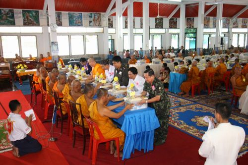 ภาพ No.3060:พิธีถวายสังฆทานแด่คณะสงฆ์ 266 วัด ใน 4 จังหวัดภาคใต้ ครั้งที่ 6