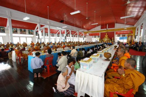 ภาพ No.3061:พิธีถวายสังฆทานแด่คณะสงฆ์ 266 วัด ใน 4 จังหวัดภาคใต้ ครั้งที่ 6