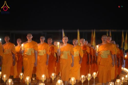 ภาพ No.312316:วันอังคารที่ 3 มีนาคม พ.ศ.2569 พิธีเวียนประทักษิณและจุดมาฆประทีป (ภาพชุดที่ 2) ณ ลานธรรมพระมหาธรรมกายเจดีย์ วัดพระธรรมกาย