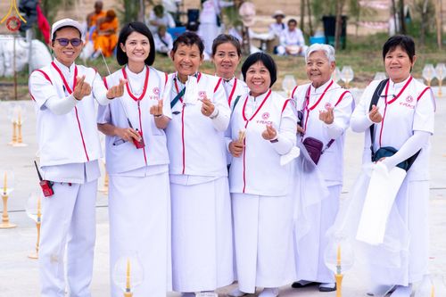 ภาพ No.121015:V.20 เป็นปลื้ม การเตรียมงาน เก็บงาน การรับบุญของเจ้าหน้าที่หน่วยงานต่างๆ เพื่อโครงการธรรมยาตรา กตัญญูบูชา มหาปูชนียาจารย์ พระมงคลเทพมุนี (สด จนฺทสโร) พระผู้ปราบมาร อนุสรณ์สถาน 7 แห่ง ปีที่ 12 ระหว่างวันที่ 2 - 31 มกราคม พ.ศ.2567