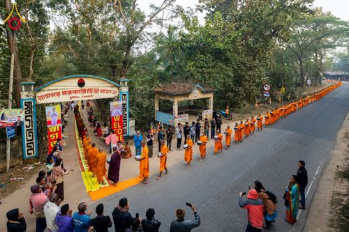 ภาพ No.131141:Photo Story ปฐมบรรพชาชาวพุทธมาร์มา Episode 4/5 วันที่ 13 กุมภาพันธ์พ.ศ. 2567 ณ วัดธัมจักร อรัญกุฏิ บังกลาเทศ