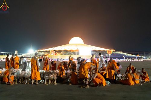 ภาพ No.138196:V.42 ก่อน กลาง เก็บ บุญวันวิสาขบูชา การเตรียมงาน การปฏิบัติงาน และการเก็บงาน ของเจ้าหน้าที่หน่วยงานต่างๆ วันวิสาขบูชา พุธที่ 22 พฤษภาคม พ.ศ. 2567