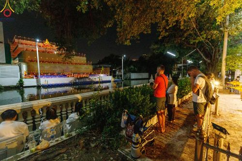 ภาพ No.119331:พิธีจุดประทีปถวายเป็นพุทธบูชา และบูชาธรรมมหาปูชนียาจารย์ พระมงคลเทพมุนี(สด จนฺทสโร) ในโครงการธรรมยาตราฯ วันที่ 26 มกราคม พ.ศ. 2567 ณ อาคารธรรมยาตรา กตัญญูบูชามหาปูชนียาจารย์ ตรงข้ามวัดปากน้ำภาษีเจริญ จ.กรุงเทพมหานคร