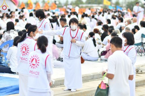 ภาพ No.119555:V.18 ทันทีม การเตรียมงาน เก็บงาน การรับบุญของเจ้าหน้าที่หน่วยงานต่างๆ เพื่อโครงการธรรมยาตรา กตัญญูบูชามหาปูชนียาจารย์ พระมงคลเทพมุนี (สด จนฺทสโร) พระผู้ปราบมาร อนุสรณ์สถาน 7 แห่ง ปีที่ 12 ระหว่างวันที่ 2 - 31 มกราคม พ.ศ.2567