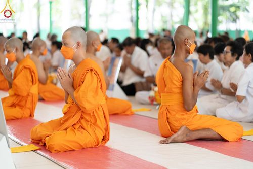 ภาพ No.141501:พิธีบรรพชาอุปสมบท โครงการอุปสมบทหมู่รุ่นผู้บริหาร รุ่นที่ 14 โครงการอุปสมบทหมู่ธรรมทายาท ระดับอุดมศึกษา รุ่นที่ 51 ภาคฤดูฝน ณ โบสถ์พระไตรปิฎก วัดพระธรรมกาย ในวันเสาร์ที่ 15 มิถุนายน พ.ศ. 2567