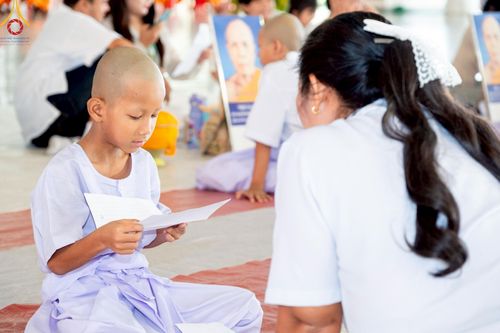 ภาพ No.215119:วันเสาร์ที่ 5 เมษายน พ.ศ. 2568 พิธีเวียนประทักษิณรอบพระมหาธรรมกายเจดีย์  พิธีวันทาเจดีย์ พิธีขอขมาและมอบผ้าไตร ในโครงการบรรพชาสามเณรฟื้นฟูพระพุทธศาสนาทั่วไทย , โครงการหน่อแก้วเปรียญธรรม รุ่นที่ 13 ,  โครงการสามเณรยุวธรรมทายาท รุ่นที่ 33 , โครงการสามเณรมั