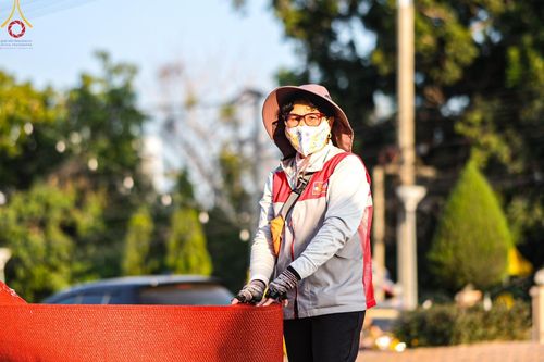 ภาพ No.191571:V.49 สารพัดV สารพัดดี ที่ธรรมยาตรา ในโครงการธรรมยาตรา กตัญญูบูชา มหาปูชนียาจารย์ พระมงคลเทพมุนี(สด จนฺทสโร) พระผู้ปราบมาร อนุสรณ์สถาน 7 แห่ง ปีที่ 13 ระหว่างวันที่ 2-31 มกราคม พ.ศ. 2568