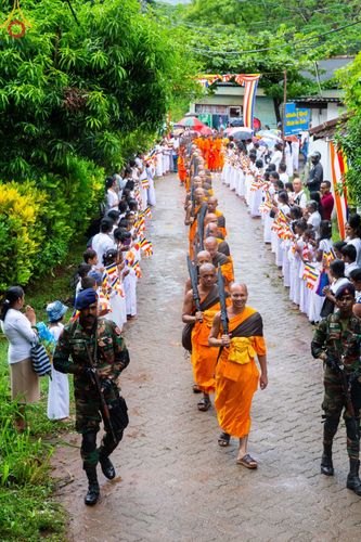 ภาพ No.140005:PhotoStory มหาศรัทธา ธรรมยาตราศรีลังกา EP.2 พิธีเปิดโครงการสยาม-ลังกา ธรรมยาตรา ฉลองเทศกาลวิสาขบูชาแห่งชาติ ศรีลังกา บูชาธรรม 80 ปีหลวงพ่อธัมมชโย เมื่อวันที่ 17 พฤษภาคม พ.ศ. 2567