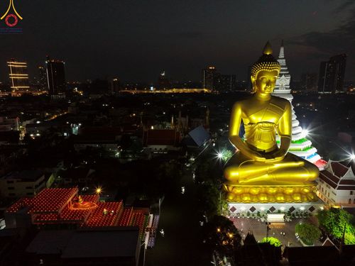 ภาพ No.119309:พิธีจุดประทีปถวายเป็นพุทธบูชา และบูชาธรรมมหาปูชนียาจารย์ พระมงคลเทพมุนี(สด จนฺทสโร) ในโครงการธรรมยาตราฯ วันที่ 26 มกราคม พ.ศ. 2567 ณ อาคารธรรมยาตรา กตัญญูบูชามหาปูชนียาจารย์ ตรงข้ามวัดปากน้ำภาษีเจริญ จ.กรุงเทพมหานคร