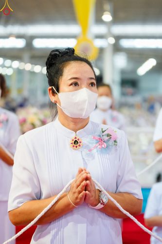 ภาพ No.86985:พิธีตักบาตร , พิธีบูชาข้าวพระ , พิธีจุดเทียนใจ ไฟนิรันดร์ อนันตชัย ในวันอาทิตย์ต้นเดือน 3 กันยายน พ.ศ. 2566 ณ วัดพระธรรมกาย