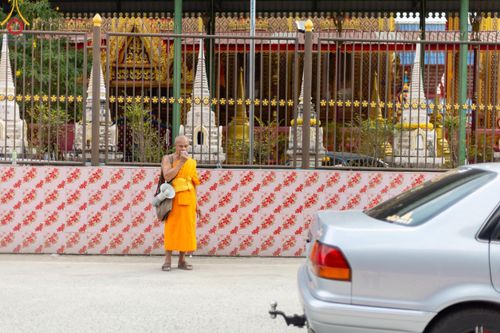 ภาพ No.117098:V.16 เป็นทีม การเตรียมงาน เก็บงาน การรับบุญของเจ้าหน้าที่หน่วยงานต่างๆ เพื่อโครงการธรรมยาตรา กตัญญูบูชามหาปูชนียาจารย์ พระมงคลเทพมุนี (สด จนฺทสโร) พระผู้ปราบมาร อนุสรณ์สถาน 7 แห่ง ปีที่ 12 ระหว่างวันที่ 2 - 31 มกราคม พ.ศ. 2567