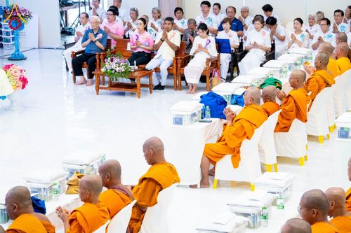 ภาพ No.156293:พิธีถวายสังฆทานแด่คณะสงฆ์ 323 วัด 4 จังหวัดชายแดนภาคใต้ ปีที่ 20 ครั้งที่ 173 พิธีมอบกองทุนหนุนแรงใจช่วยครูใต้ ปีที่ 17 ครั้งที่ 137 วันเสาร์ที่ 21 กันยายน พ.ศ.2567 ณ ศูนย์ปฏิบัติธรรมภาคใต้ อ.บางกล่ำ จ.สงขลา