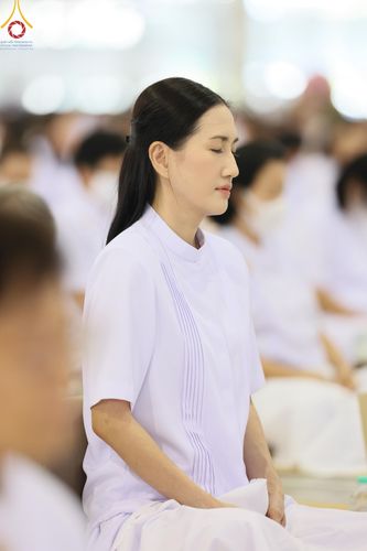 ภาพ No.206001:พิธีตักบาตร และ พิธีบูชาข้าวพระ ในวันอาทิตย์ต้นเดือน 2 กุมภาพันธ์ พ.ศ. 2568 ณ สภาธรรมกายสากล วัดพระธรรมกาย