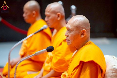 ภาพ No.277872:วันเสาร์ที่ 6 ธันวาคม พ.ศ. 2568 พิธีบรรพชาอุปสมบทและพิธีถวายบาตร โครงการอุปสมบทบูชาธรรมมหาปูชนียาจารย์ ประจำปี พ.ศ.2568 โครงการบวชพระนานาชาติ AEC และ WAB รุ่น CEO (นักบริหาร) รุ่นที่ 5 ณ มหาธรรมกายเจดีย์ วัดพระธรรมกาย