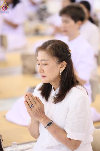 ภาพ No.151309:พิธีบูชาข้าวพระ ในวันอาทิตย์ต้นเดือน วันที่ 1 กันยายน พ.ศ. 2567 ณ สภาธรรมกายสากล วัดพระธรรมกาย