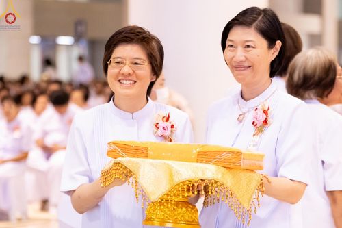 ภาพ No.154645:พิธีทอดผ้าป่าสมทบกฐินวัดพระธรรมกาย และสมทบกฐิน 30,000 วัดทั่วไทย ครั้งที่ 2 ณ สภาธรรมกายสากล วัดพระธรรมกาย วันอังคารที่ 17 กันยายน พ.ศ. 2567