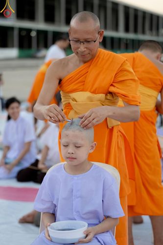 ภาพ No.132795:พิธีปลงผมยุวธรรมทายาท รุ่นที่ 32 มัชฌิมธรรมทายาท รุ่นที่ 28 ณ ลานธรรม วัดพระธรรมกาย วันเสาร์ที่ 30 มีนาคม พ.ศ. 2567