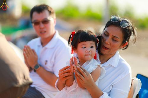 ภาพ No.116768:พิธีต้อนรับพระธรรมยาตรา ปีที่ 12 ณ อนุสรณ์สถานบางปลา จ.นครปฐม วันที่ 21 มกราคม พ.ศ. 2567