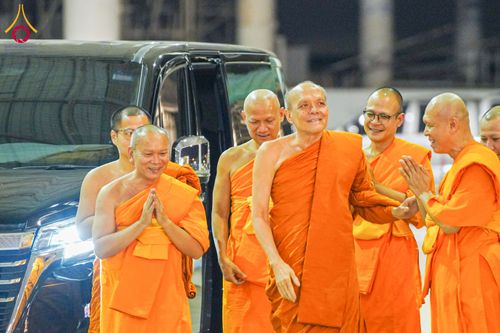 ภาพ No.316688:วันอาทิตย์ที่ 29 มีนาคม พ.ศ. 2569 พิธีทอดผ้าบังสุกุลและพิธีชำระร่าง โยมพ่อณรงค์ จินตมากุล  สิริอายุ 99 ปี 11 เดือน โยมบิดา พระครูปลัดรัตนวีรวัฒน์ (รังสฤษดิ์ อิทฺธิจินตโก) ที่ปรึกษาเจ้าคณะจังหวัดปทุมธานี เจ้าอาวาสวัดพระธรรมกาย  ณ ฌาปนสถานชั่วคราว ทางเข้า 