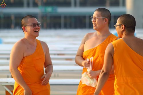 ภาพ No.320330:วันที่ 7-8 เมษายน พ.ศ.2569 การเตรียมงาน ณ ลานธรรม และ งานจราจร เพื่องานถวายมหาสังฆทาน 40,000 กว่าวัดทั่วประเทศ วันคุ้มครองโลก 22 เมษายน พ.ศ.2569 วัดพระธรรมกาย