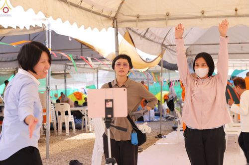 ภาพ No.306764:ภาพเบื้องหลังอาสาสมัครรวมใจ ชุดที่ 5 ในโครงการธรรมยาตรา กตัญญูบูชา มหาปูชนียาจารย์ พระมงคลเทพมุนี(สด จนฺทสโร) พระผู้ปราบมาร อนุสรณ์สถาน 7 แห่ง ปีที่ 14