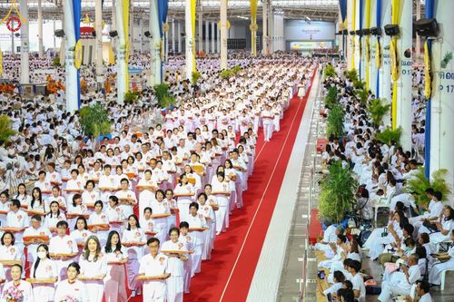 ภาพ No.177990:พิธีทอดผ้าป่าต้นสมบัติจักรพรรดิ ในวันอาทิตย์ที่ 1 ธันวาคม พ.ศ. 2567 ณ สภาธรรมกายสากล วัดพระธรรมกาย