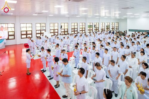 ภาพ No.237751:พิธีถวายเครื่องราชสักการะและวางพานพุ่ม และพิธีจุดเทียนถวายพระพรชัยมงคล เนื่องในโอกาสวันเฉลิมพระชนมพรรษา สมเด็จพระนางเจ้าสิริกิติ์ พระบรมราชินีนาถ พระบรมราชชนนีพันปีหลวง วันอังคารที่ 12 สิงหาคม พ.ศ. 2568  ณ อาคารปลูกศรัทธา 2 วัดพระธรรมกาย