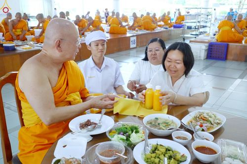 ภาพ No.234862:วันศุกร์ที่ 25 กรกฎาคม พ.ศ. 2568 (วันพระ แรม 15 ค่ำ เดือน 8) พิธีบุพเปตพลี ครั้งที่ 167 ร่วมอุทิศบุญแด่หมู่ญาติที่ล่วงลับไปแล้ว และสืบทอดอายุพระพุทธศาสนา ณ หอฉันคุณยายอาจารย์ฯ วัดพระธรรมกาย