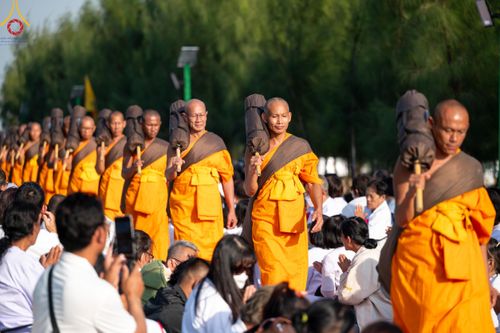ภาพ No.198157:พิธีต้อนรับพระธรรมยาตรา ณ อนุสรณ์สถานลำดับที่ 5 สถานที่เผยแผ่วิชชาธรรมกายครั้งแรก อนุสรณ์สถานบางปลา วัดบางปลา อำเภอบางเลน จังหวัดนครปฐม ในโครงการธรรมยาตรา กตัญญูบูชา มหาปูชนียาจารย์ พระมงคลเทพมุนี(สด จนฺทสโร) พระผู้ปราบมาร ปีที่ 13 วัน 19 มกราคม พ.ศ.2568
