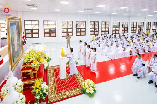 ภาพ No.276036:วันที่ 5 ธันวาคม พ.ศ. 2568 พสกนิกรอำเภอคลองหลวง พร้อมใจบำเพ็ญกุศลอุทิศถวาย “ในหลวงรัชกาลที่ 9” น้อมรำลึกในพระมหากรุณาธิคุณ เนื่องในวันคล้ายวันพระบรมราชสมภพ วันชาติ และวันพ่อแห่งชาติ ณ อาคารปลูกศรัทธา 2 วัดพระธรรมกาย อำเภอคลองหลวง จังหวัดปทุมธานี