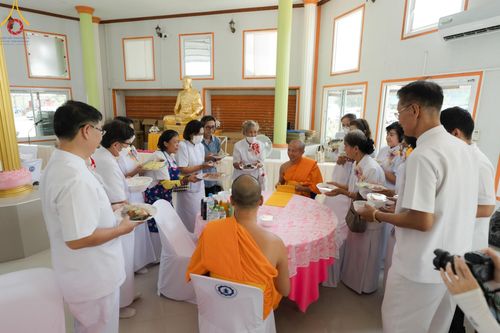 ภาพ No.124012:พิธีทอดผ้าป่า ปิดแผ่นทองค้ำฟ้า ครบรอบ 1 ปี สถาปนาอาคาร 80 ปี หลวงพ่อธัมมชโย ณ ศูนย์ปฏิบัติธรรมวิหารแดง ตำบลเจริญธรรม อำเภอวิหารแดง จ.สระบุรี วันที่ 18 กุมภาพันธ์ พ.ศ. 2567