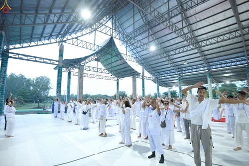 ภาพ No.249000:วันที่ 26-28 กันยายน พ.ศ. 2568 โครงการอบรมอุบาสกแก้ว อุบาสิกาแก้ว รุ่นที่ 3 ตัวแทนทอดกฐินสามัคคีทั่วไทย 30,000 วัด  ณ ศูนย์ปฏิบัติธรรมวิหารแดง อ.วิหารแดง จ.สระบุรี