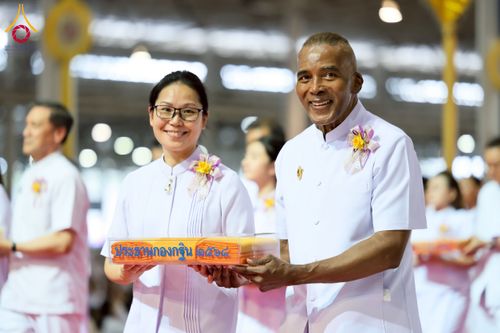 ภาพ No.264523:วันอาทิตย์ที่ 2 พฤศจิกายน พ.ศ. 2568 พิธีทอดกฐินสามัคคี ณ สภาธรรมกายสากล วัดพระธรรมกาย