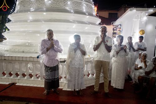 ภาพ No.141933:PhotoStory มหาศรัทธา ธรรมยาตราศรีลังกา EP.7 พิธีจุดวิสาขประทีป 6 วัด ถวายเป็น พุทธบูชา  โครงการสยาม-ลังกา ธรรมยาตรา  ฉลองเทศกาลวิสาขบูชาแห่งชาติ ศรีลังกา วันที่ 16 เดือนมิถุนายน พ.ศ. 2567