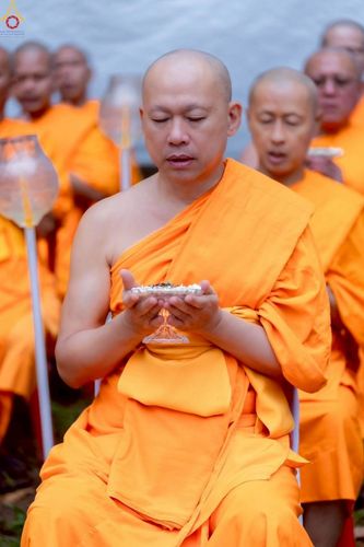 ภาพ No.238367:วันเสาร์ที่ 9 สิงหาคม พ.ศ. 2568 พิธีกลั่นแผ่นดิน โปรยทราย และจุดประทีปถวายเป็นพุทธบูชา จ.ระยอง สถาปนาองค์พระเจดีย์เพื่อสร้างสันติภาพโลก ณ ศูนย์ปฏิบัติธรรมระยอง(บ้านช่องลม) ต.บางบุตร อ.บ้านค่าย จ.ระยอง