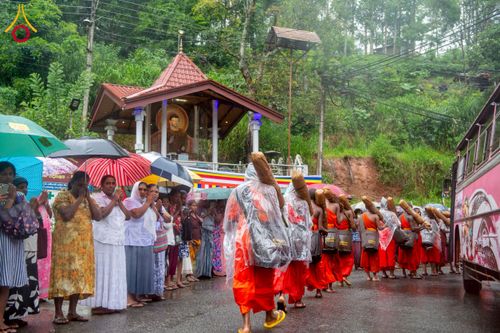 ภาพ No.226271:วันที่ 7-10 พฤษภาคม พ.ศ. 2568 โครงการเดินธรรมยาตรา สยาม-ลังกา ธรรมยาตรา ฉลองเทศกาลวิสาขบูชาแห่งชาติ ศรีลังกา บูชาธรรม 81 ปี หลวงพ่อธัมมชโย เมืองนูวราอิลิยา ประเทศศรีลังกา