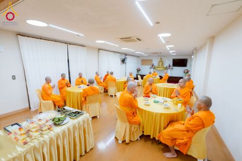 ภาพ No.220905:วันที่ 13 เมษายน พ.ศ. 2568 พิธีโปรยรัตนชาติปฐมเริ่มสถาปนาเจดีย์ และ พิธีเปิดหมู่บ้านปฏิบัติธรรม เพื่อการบรรลุธรรม ณ วัดป่าธรรมกายนานาชาติโทชิหงิ  ประเทศญี่ปุ่น